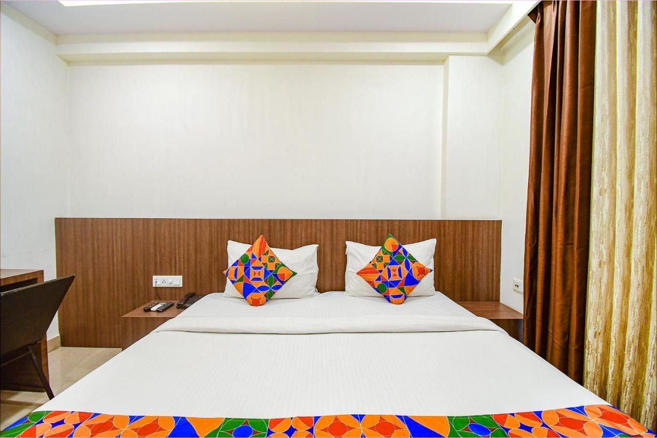 Fabhotel Kzar Select - 2Km From Park Street Calcutta  Esterno foto