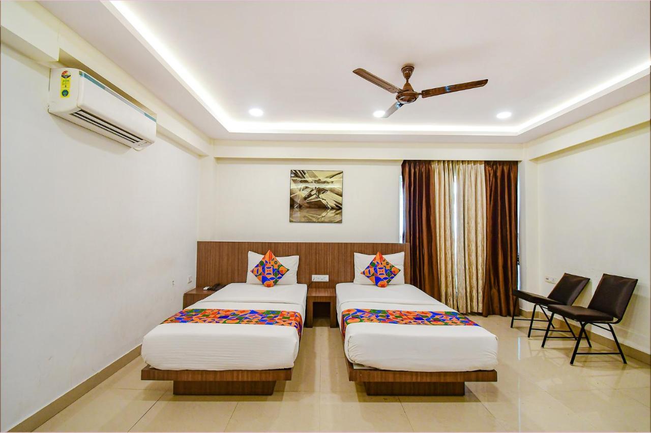 Fabhotel Kzar Select - 2Km From Park Street Calcutta  Esterno foto